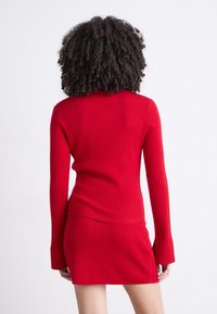 FROM FUTURE Cardigan - bright red