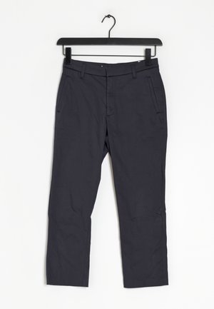 Chinot - black