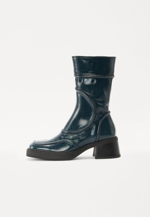 MIISTA MALENE - Zābaki - navy