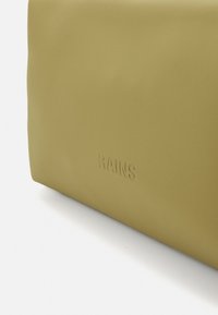Rains WASH BAG SMALL UNISEX - Toalettmappe - khaki