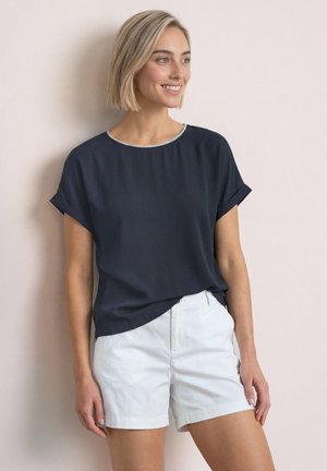 Street One, 2-IN-1 SHIRT AUS CHIFFON MIT BOAT NECK - Bluse - darkest blue