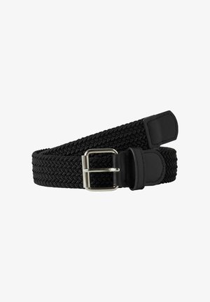 Schwarzer geflochtener Stoffgürtel mit silberner rechteckiger Metallschnalle und schwarzen Lederdetails, auf weißem Hintergrund aufgewickelt.