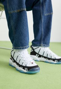 Fila SPAGHETTI - Sneakers basse - white/black