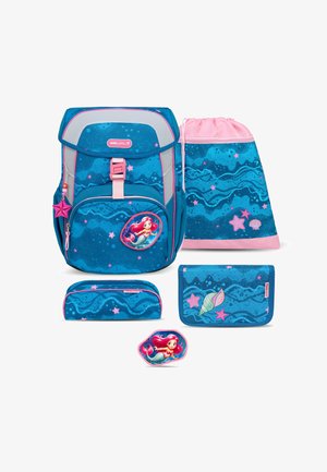 Children’s blue and pink school set with mermaid, starfish, shell designs, including backpack, drawstring bag, pencil case, wallet, and keychain.