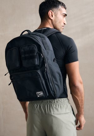 Nike Performance UTILITY POWER UNISEX - Tagesrucksack - black/white