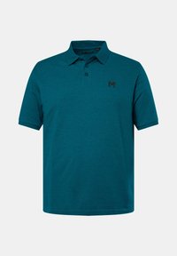 Tyrkysové polo tričko vyrobené z měkké látky, s klasickým límečkem, dvěma knoflíky a malým černým logem na levé části hrudi.