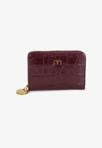 Unselected, burgundy
