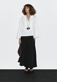 Massimo Dutti -UP FRONT  - Blouse - white