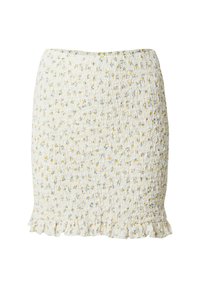 Jupe mini blanche en tissu texturé, ornée de petites fleurs jaunes et bleues, avec un détail à volants au bas.