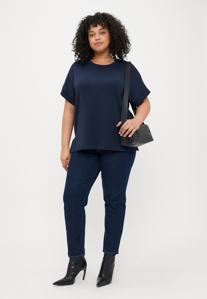 Jean Femme Old Navy Bleu Marine - Coupe Bootcut Curvy - Taille 8 Petit - Denim Foncé Occasion Bon état
