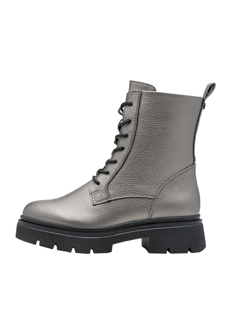 Bottines métalliques argentées en cuir texturé, à lacets sur le devant et avec une semelle en caoutchouc noir épaisse. Comprend une languette à l'arrière.