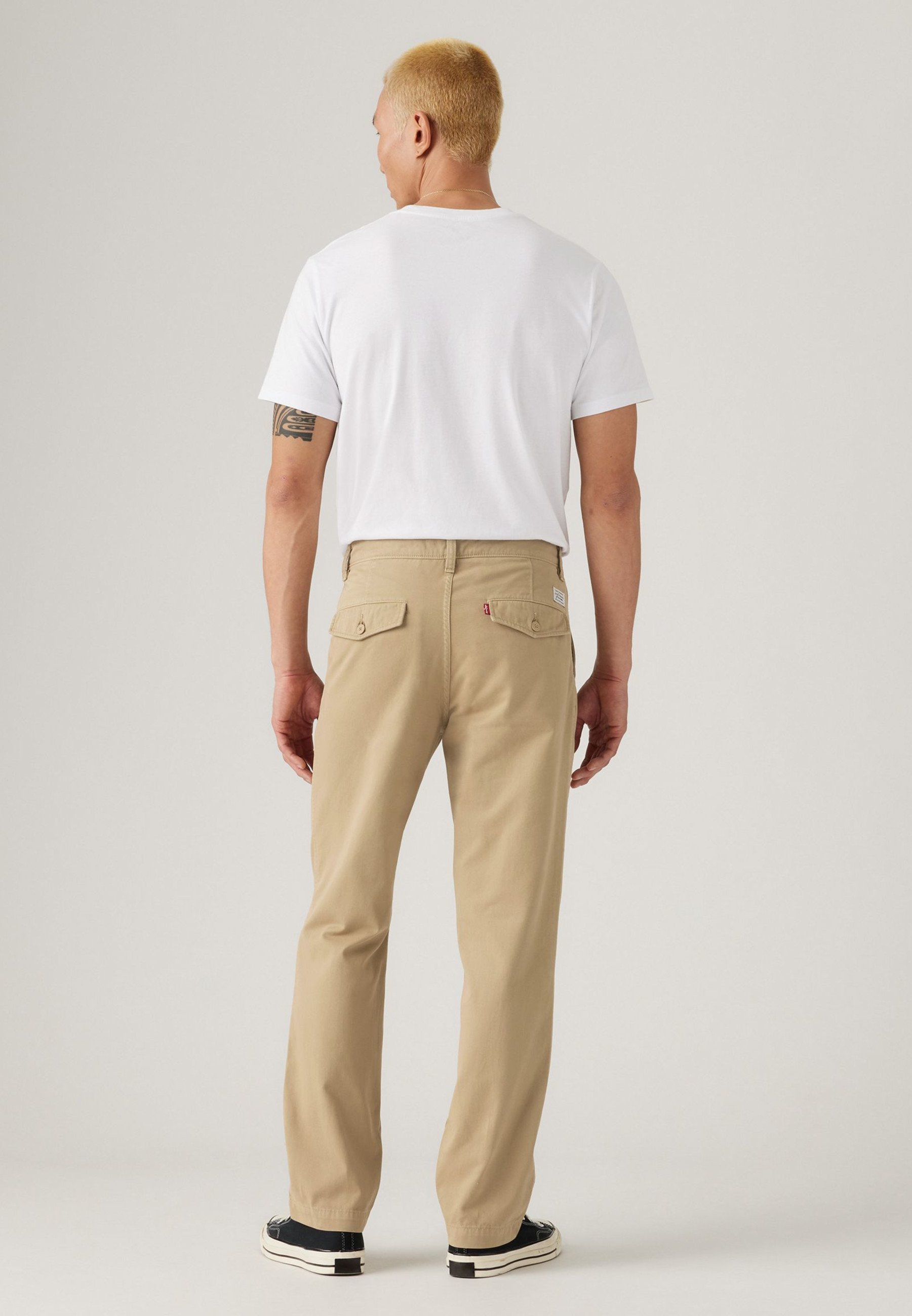 Levi's® XX CHINO AUTHENTIC RELAXED - Chinos - sand khaki/sand