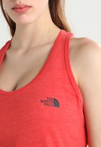 The North Face T-shirt till träning - red