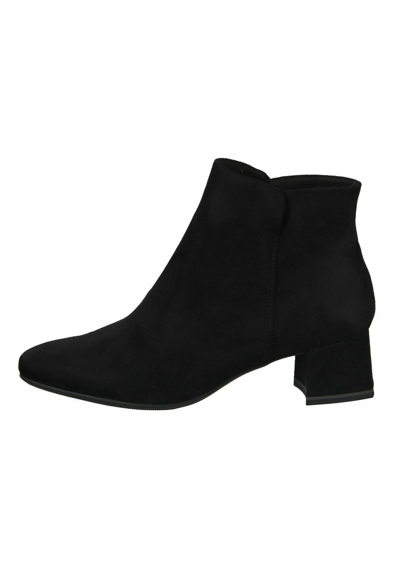 Bottine en daim noir avec talon bloc bas et bout arrondi, fermeture zippée sur le côté, design minimaliste élégant.