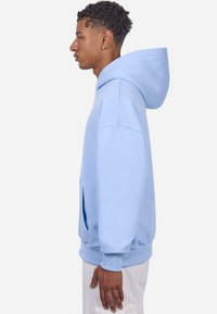 Dropsize HEAVY MIDDLE PATCH  - Hoodie - babyblue