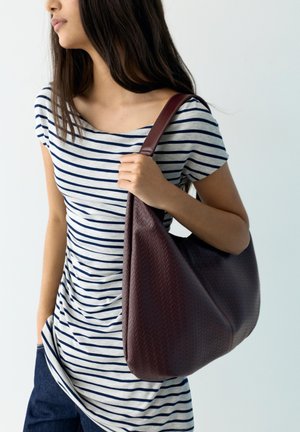 PULL&BEAR TOTE BAG - Torbica - bordeaux