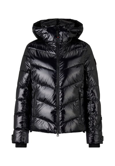 Zwarte, glanzende donsjas met capuchon. Voorzien van chevron-stiksels, ritssluiting aan de voorkant en zijzakken met rits. Getextureerde, geïsoleerde stof.