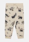 NMMVIMO REG PANT - Pantalones deportivos - summer sand