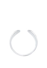 Sølv cuffarmbånd, åbent design, glat finish, afrundede kanter, minimalistisk stil, reflekterende overflade, ingen yderligere udsmykninger eller mønstre.