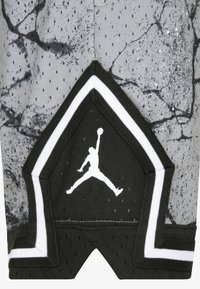 Jordan DIAMOND  - Šorti - cement grey
