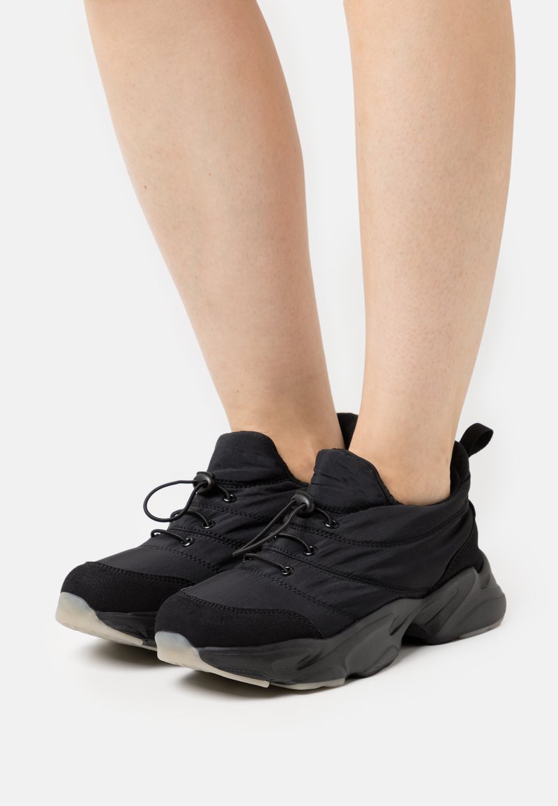 chaussures even and odd