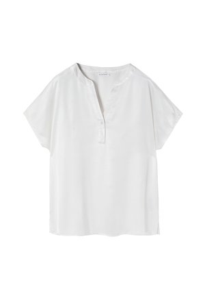 Blusa bianca a maniche corte in un tessuto liscio, con colletto alla coreana, bottoni e una vestibilità rilassata, leggermente oversize.