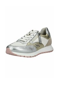 Sneaker con una toma sintetica bianca e argento, con variazioni testurali, lacci, una cerniera laterale e una suola in gomma rosa chiaro.