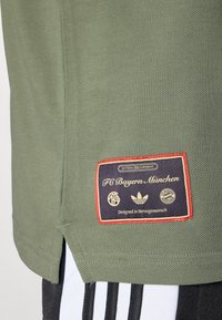 adidas Originals FC BAYERN ICON  - Klub merchandise - base green