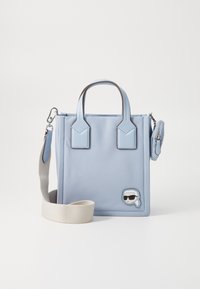 Ej vald, kentucky blue