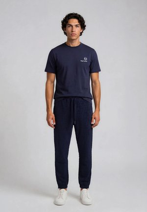 Sergio Tacchini, SERGIO TACCHINI LIVATA MONOGRAM JOGGINGHOSEN UNISEX - Trainingsbroek - maritime blue