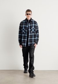 Thumbnail Image 2
