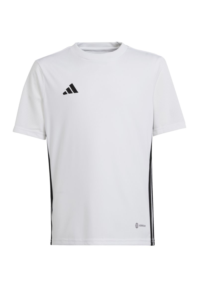 Camiseta deportiva blanca de manga corta, con detalles en negro, paneles de malla texturizada y un logo negro de Adidas en el lado izquierdo del pecho.