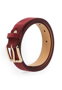 Bordurový semišový pásek s dvojitou kovovou přezkou, hladkým koženým vnitřkem a pěti nastavitelnými otvory pro individuální přizpůsobení.
