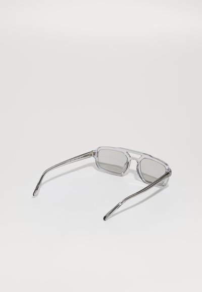 Emporio Armani Solbriller - shiny transparent grey
