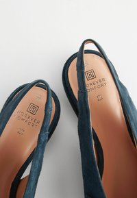 Next FOREVER COMFORT POINT TOE BOW - Takaa avoimet ballerinat - navy