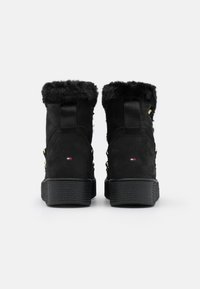Tommy Hilfiger Stivaletti con plateau - black