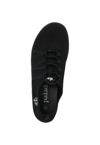 Schwarzer Mesh-Slipper mit elastischen Schnürsenkeln, rundem Zehenbereich, strukturiertem Stoff und Logo auf der Innensohle. Leichtes Design, das sich gut für den Freizeitgebrauch eignet.