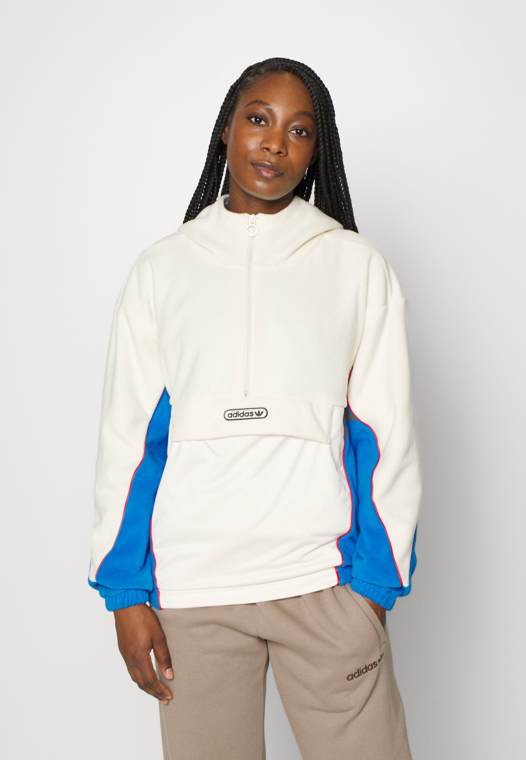 adidas Originals HOODIE - Forro polar - white/bluebird/crema - Zalando.es