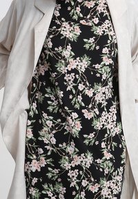 Dorothy Perkins Vardagsklänning - black