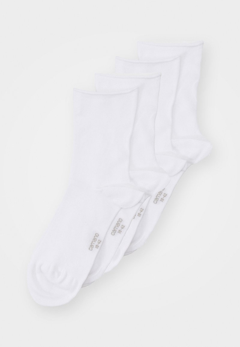 Calcetines de algodón blancos en un paquete de cuatro, con una textura suave, longitud a media pantorrilla y un sutil logotipo impreso en el costado.