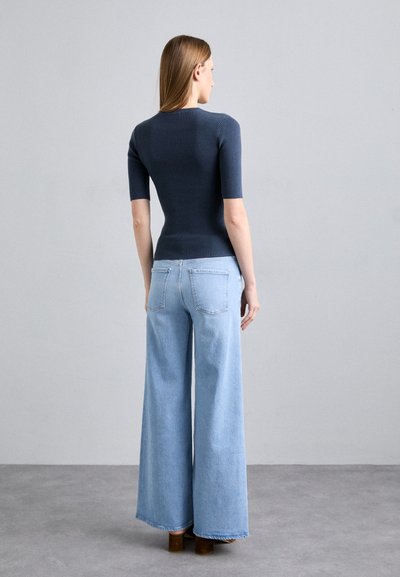 Citizens of Humanity LOLI MID RISE BAGGY - Trapezaste traperice - neroli/light indigo