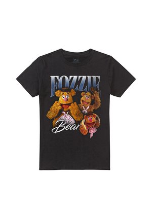 Schwarzes T-Shirt mit drei Illustrationen von Fozzie Bear aus den Muppets, mit dem Text "FOZZIE Bear" über und unter den Figuren.