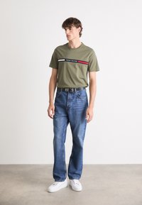 Tommy Hilfiger CHEST INSERT TEE - Camiseta estampada - green