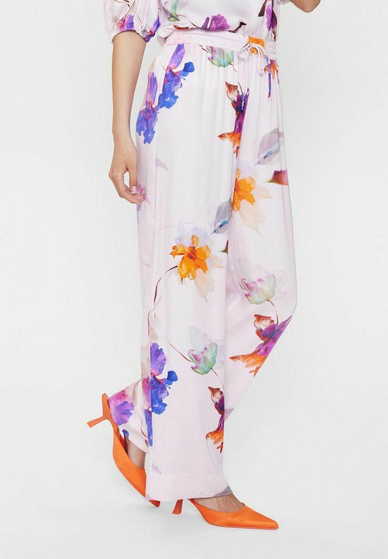 Nümph NURITA - Pantaloni - lilac snow