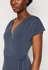 Anna Field Φόρεμα από ζέρσεϊ - dark blue