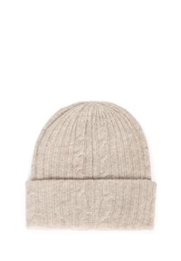 Beżowa dzianinowa czapka typu beanie wykonana z miękkiego materiału, z ozdobnymi warkoczowymi wzorami, prążkowaną fakturą i zagiętym mankietem u podstawy.