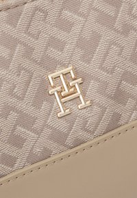Tommy Hilfiger - Torebka