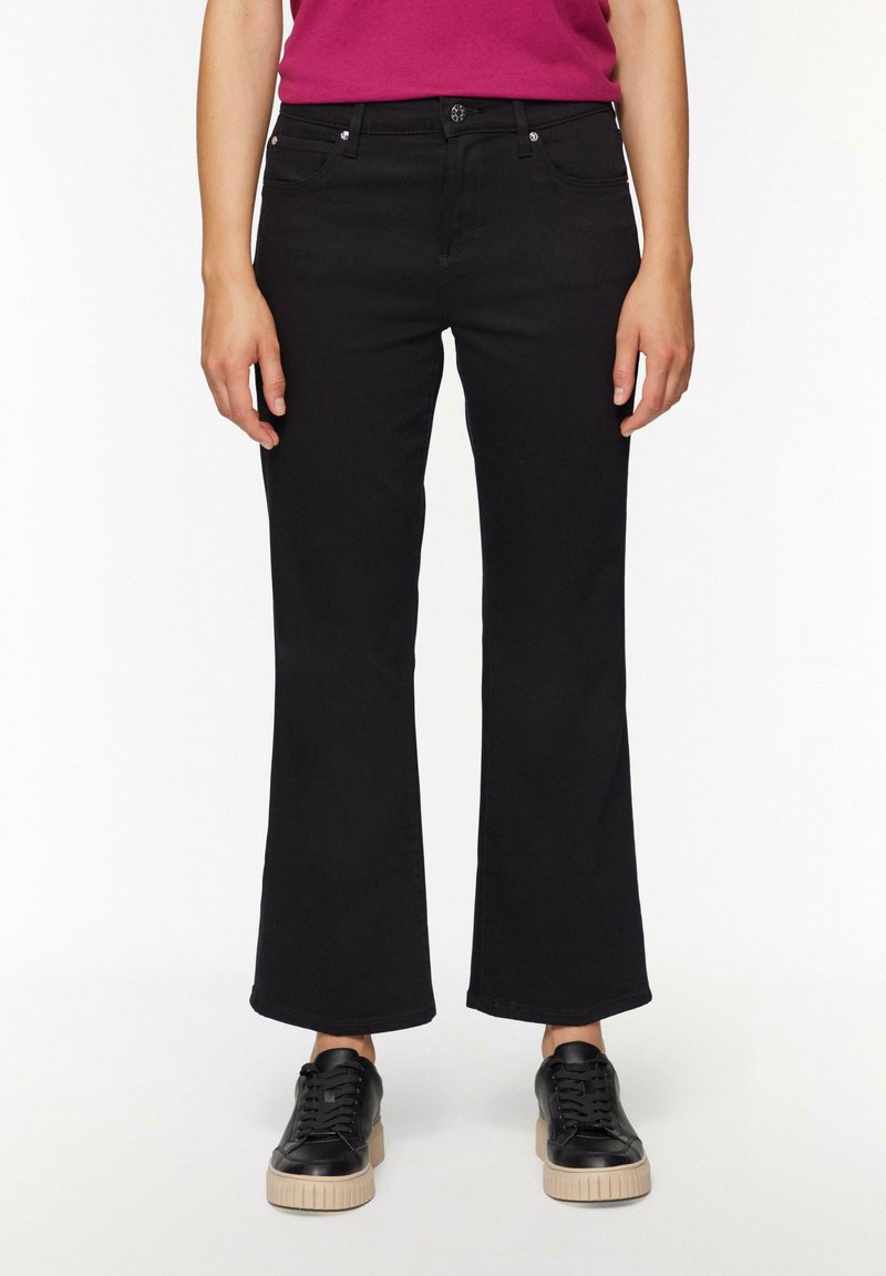 s.Oliver Flared Jeans - schwarz