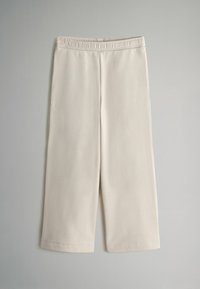 Gaiši beidži garuma šorti, kas izgatavoti no gludas auduma ar elastīgu jostasvietu un taisnu kāju griezumu, ar kārtīgu šuvumu malās.