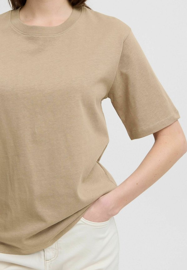 BYTROLLO - Basic T-shirt - roasted cashew3